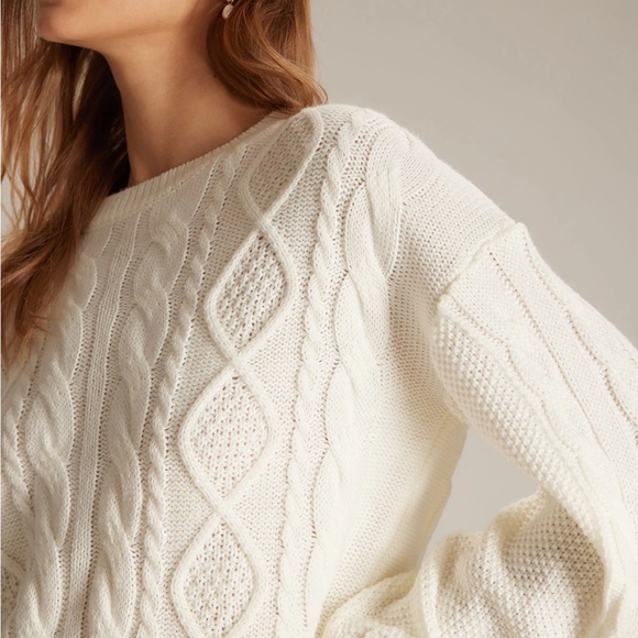 Rihoas The Beige Round Neck Ribbed Cable Sweater - Picture 2 of 5